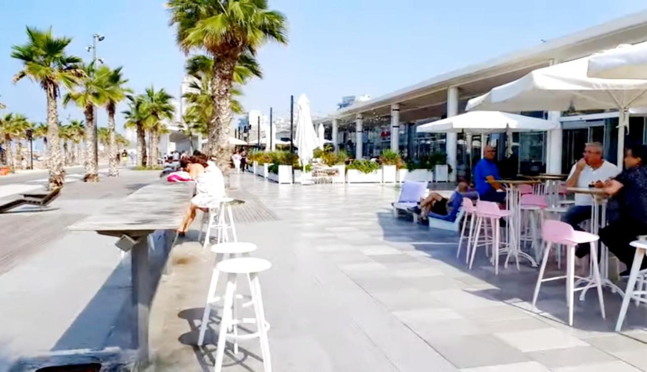 Beachfront Studio Apartment Bat Yam 412 Exterior foto